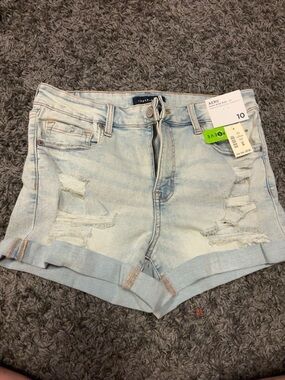 NWT Aeropostale High Rise Midi Distressed Denim Shorts - Size 10